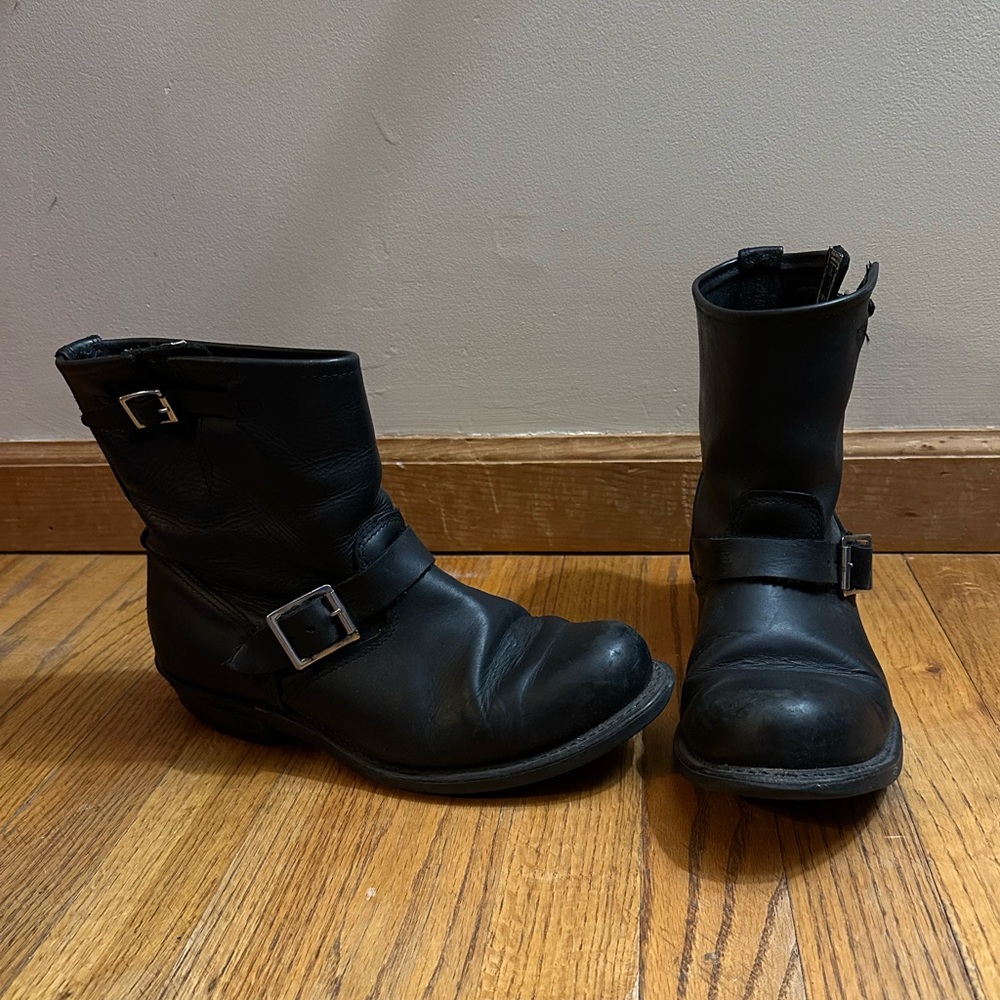 Frye classic black Engineer boots
